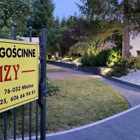 "U Izy" Pokoje Goscinne I Przyczepy Campingowe 梅尔诺 外观 照片
